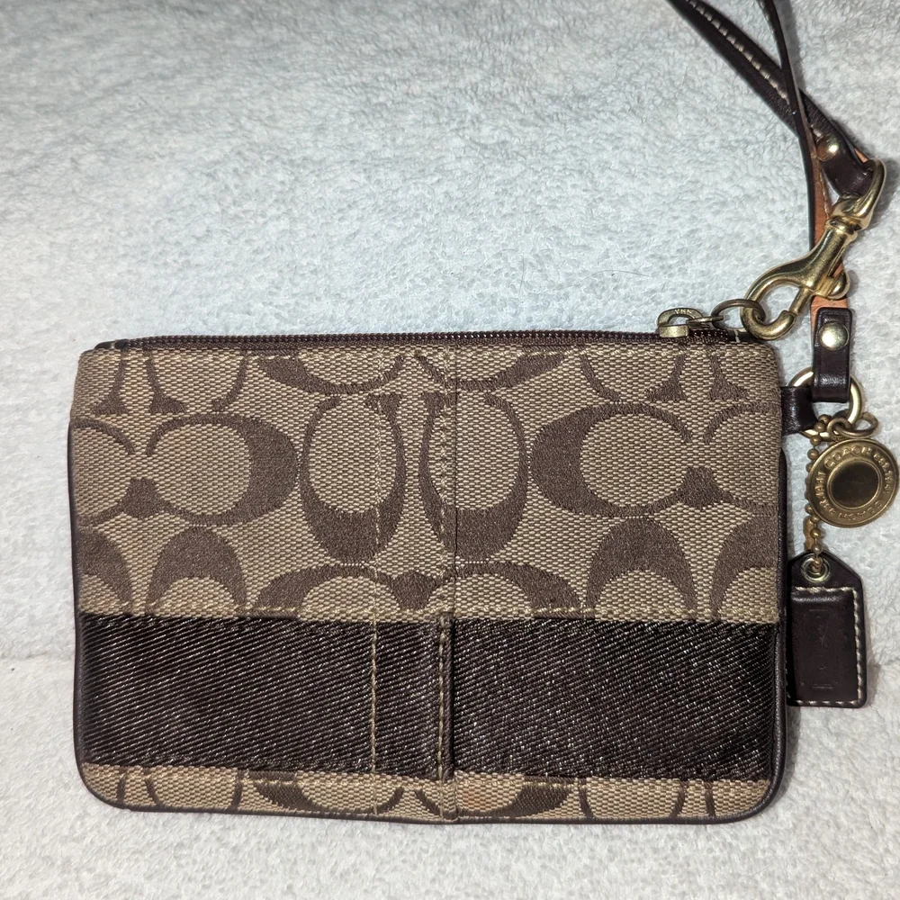 Coach Brown and Tan Signature Wristlet. 40028